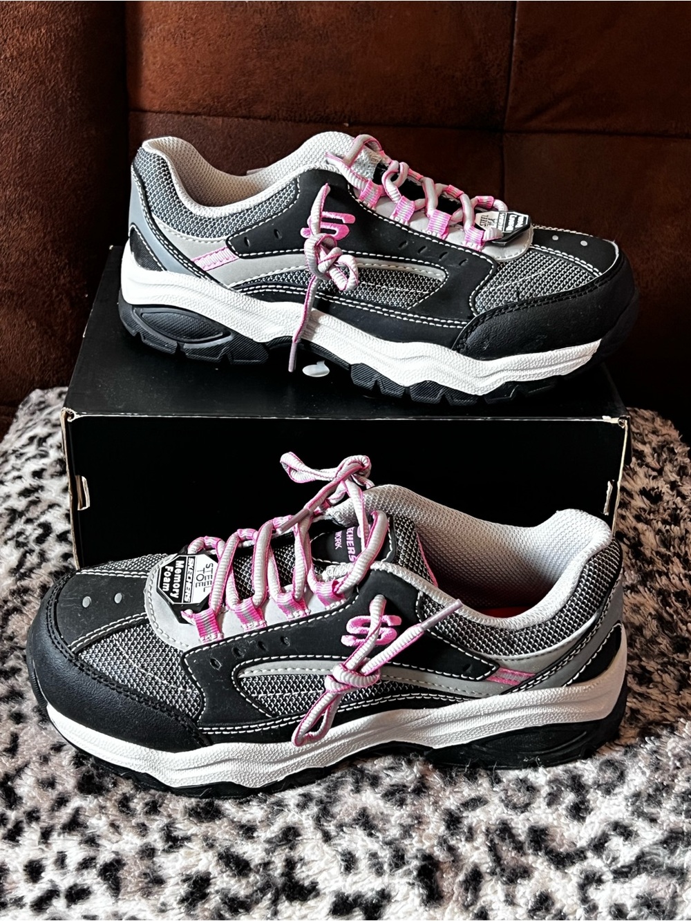 Skechers Work Biscoe ST Steel Toe Shoes Women’s Size 6 Black Pink - LIKE NEW!